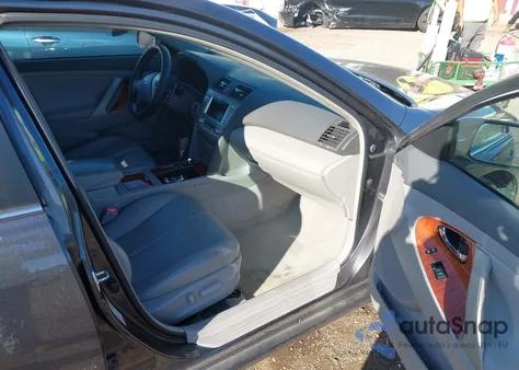 2011 Toyota Camry Xle V6 z USA, uszkodzony, nr VIN 4T1BK3EK8BU118979